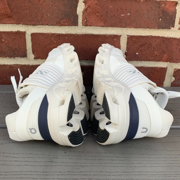 On Running Cloudswift Sneakers - Picture 10 of 13